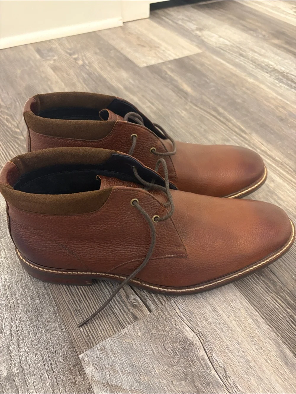 Cole Haan Men's Brown Leather Chukka Boots (Like New!)